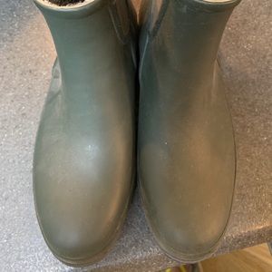 Bogs lined rubber boots